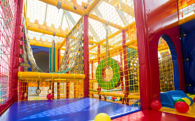 Climbing areas for indoor playground